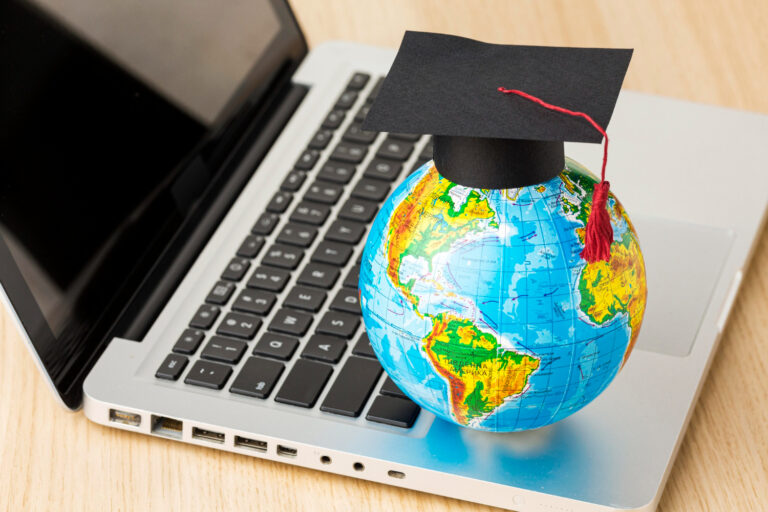 The Ultimate Guide to Choosing the Best Online Degree